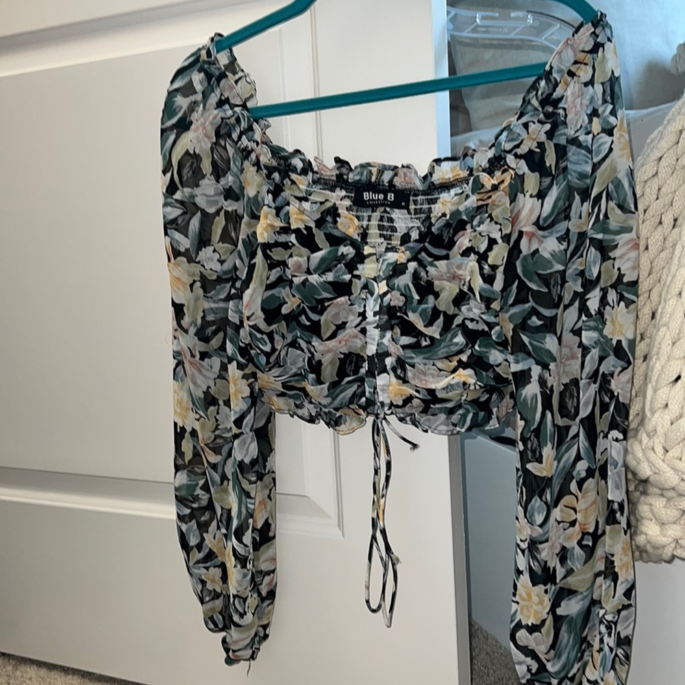 Floral king sleeve crop top